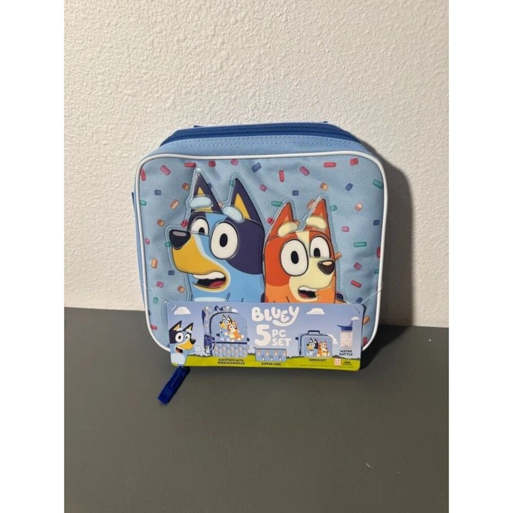 Nwt bluey lunchbox